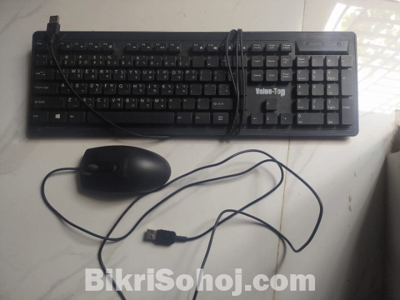 Desktop pc with dell Monitor